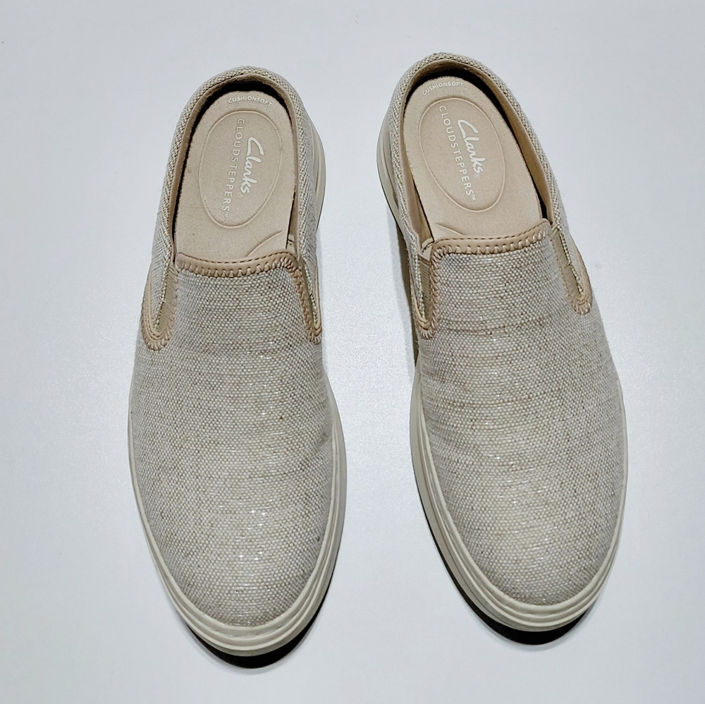 CLARKS Women's Audreigh Cove  Slip On Mule - 7M